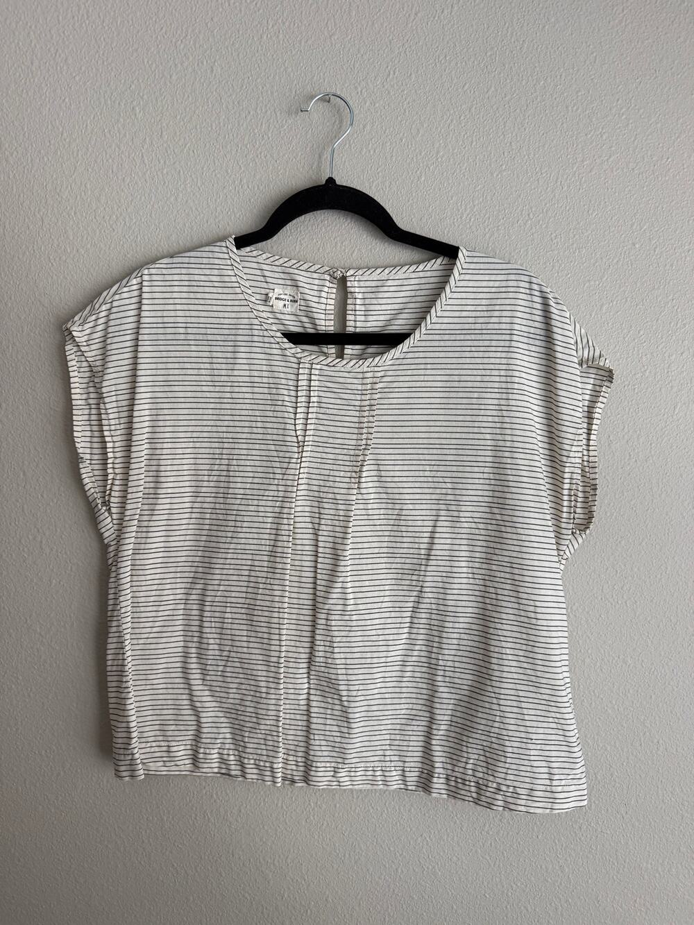 Bridge & Burn Women’s Sz L Short Sleeve Top 100% Cotton Striped Cream White